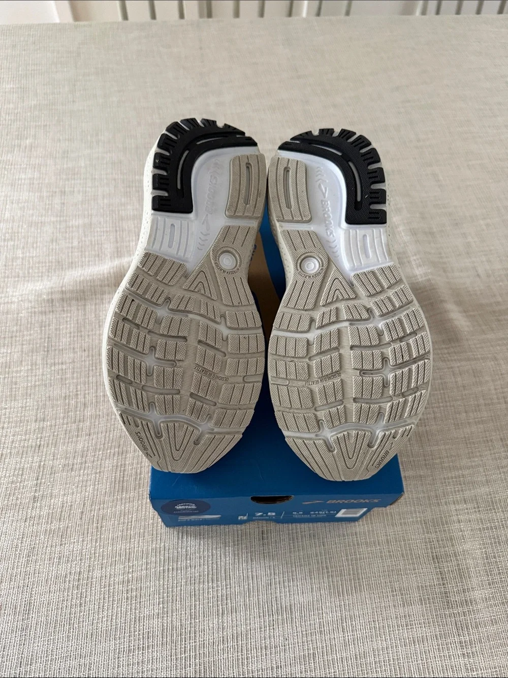 Brooks ghost 16 Women's Running Shoes in Light Gray with Pink Accents